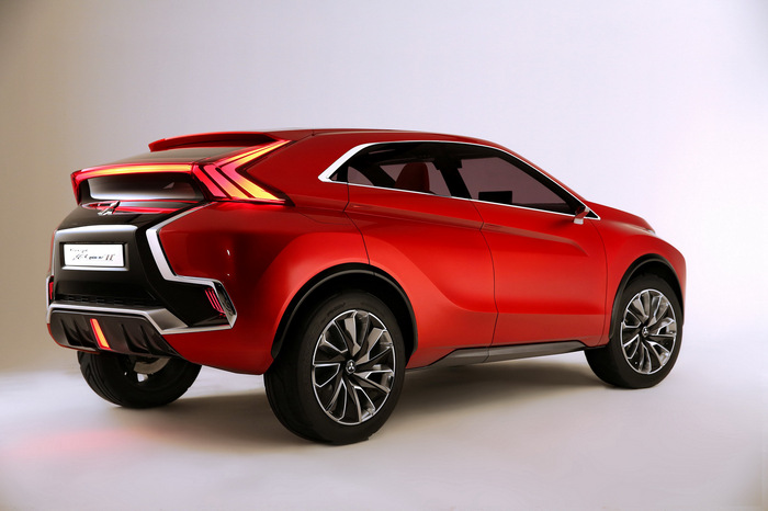 Mitsubishi-Concept-XR-PHEV-II-13.jpeg