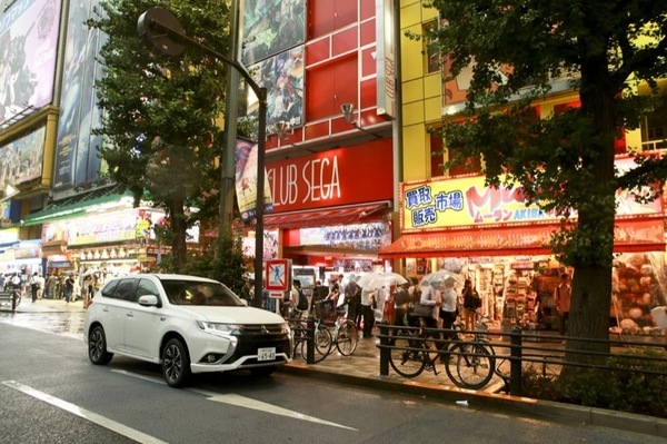 0169phev_akihabara.JPG