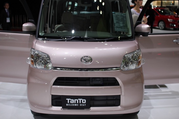 DAIHATSU_Tanto.JPG