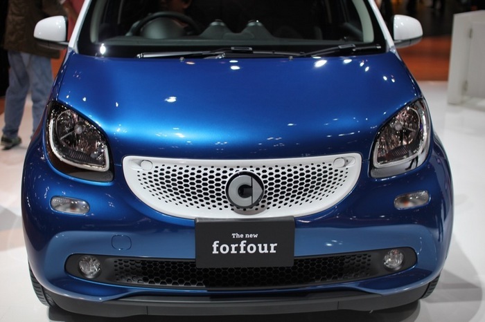 Mercedes-Benz_smart-forfour.JPG