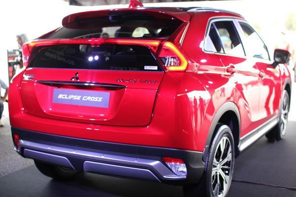 eclipse-cross-rear-03.JPG