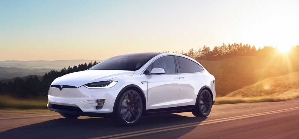 tesla_modelx.jpg