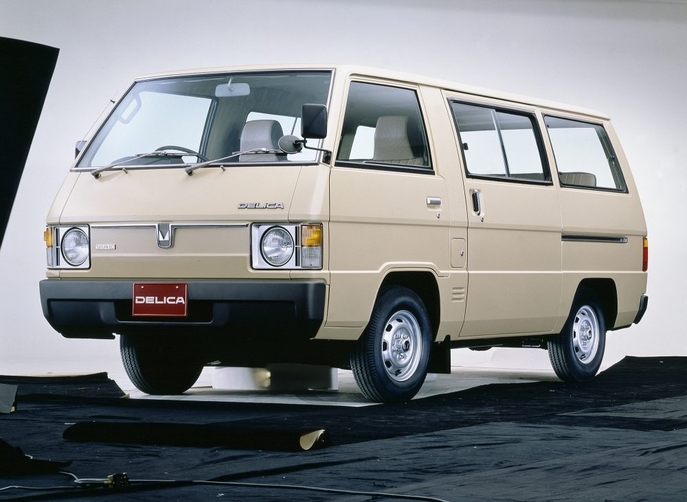 2.delica_star_wagon_1.jpg