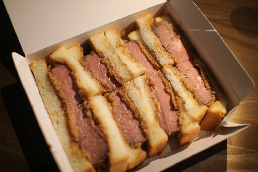 meatshopNick-roastbeef-cutlet-sandwich-05.JPG