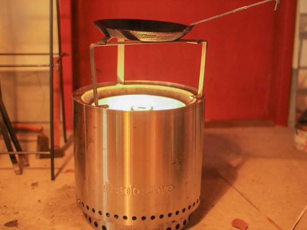 solostove-petromax-cookingstand.jpg