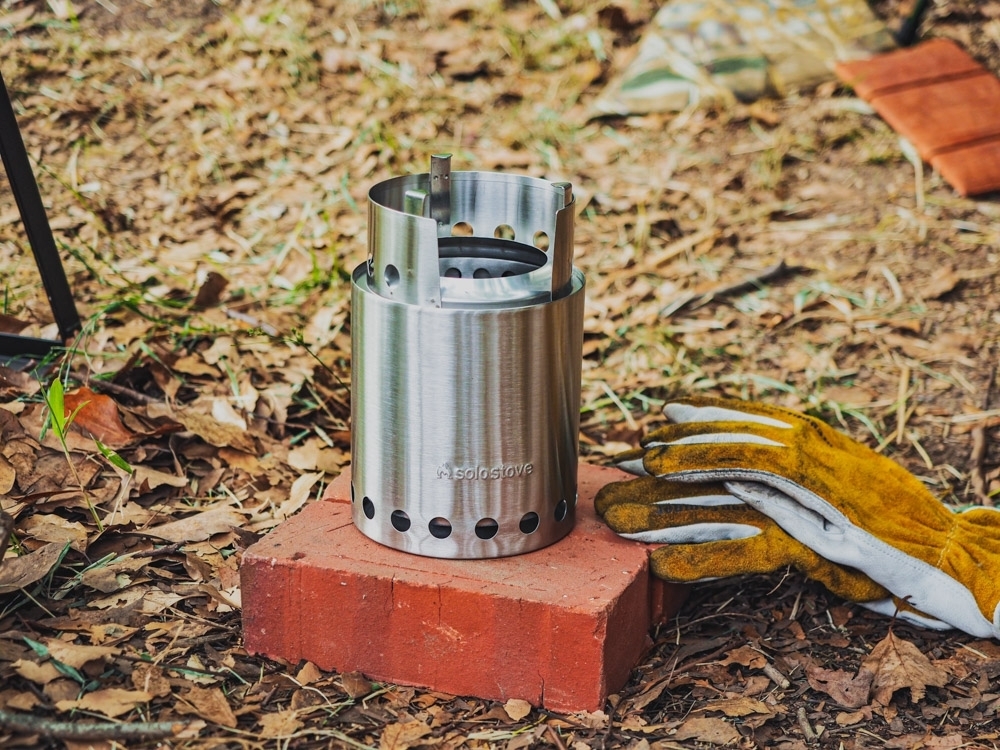 solostove-titan--on-brick.jpg