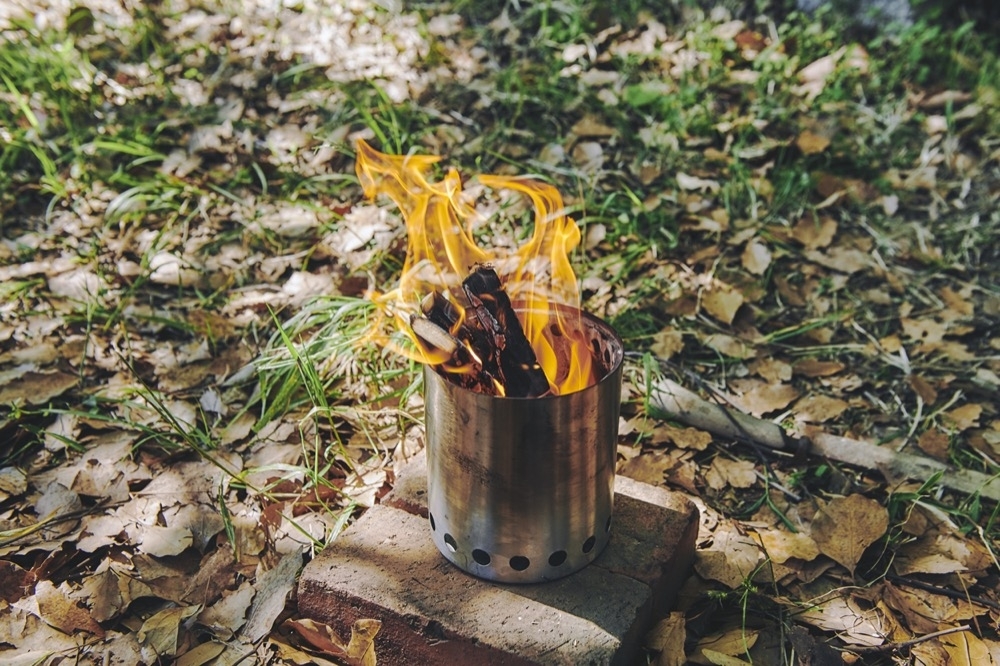 solostove-titan-fire.jpg