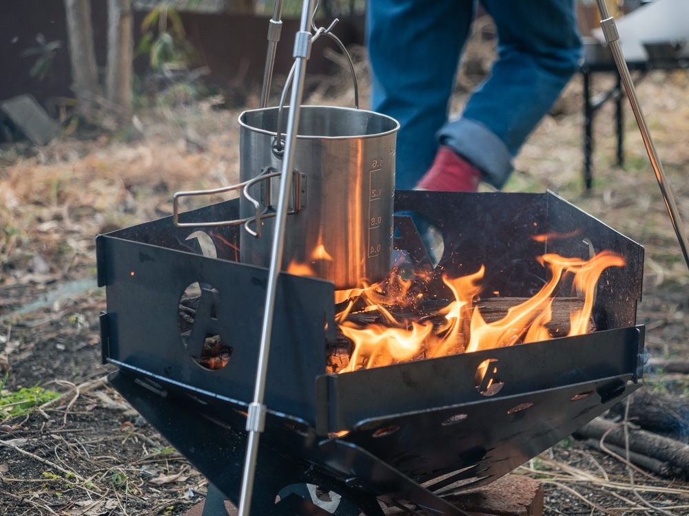 solo stove(ソロストーブ)｜焚き火調理に絶対必須「トライポッド」徹底 