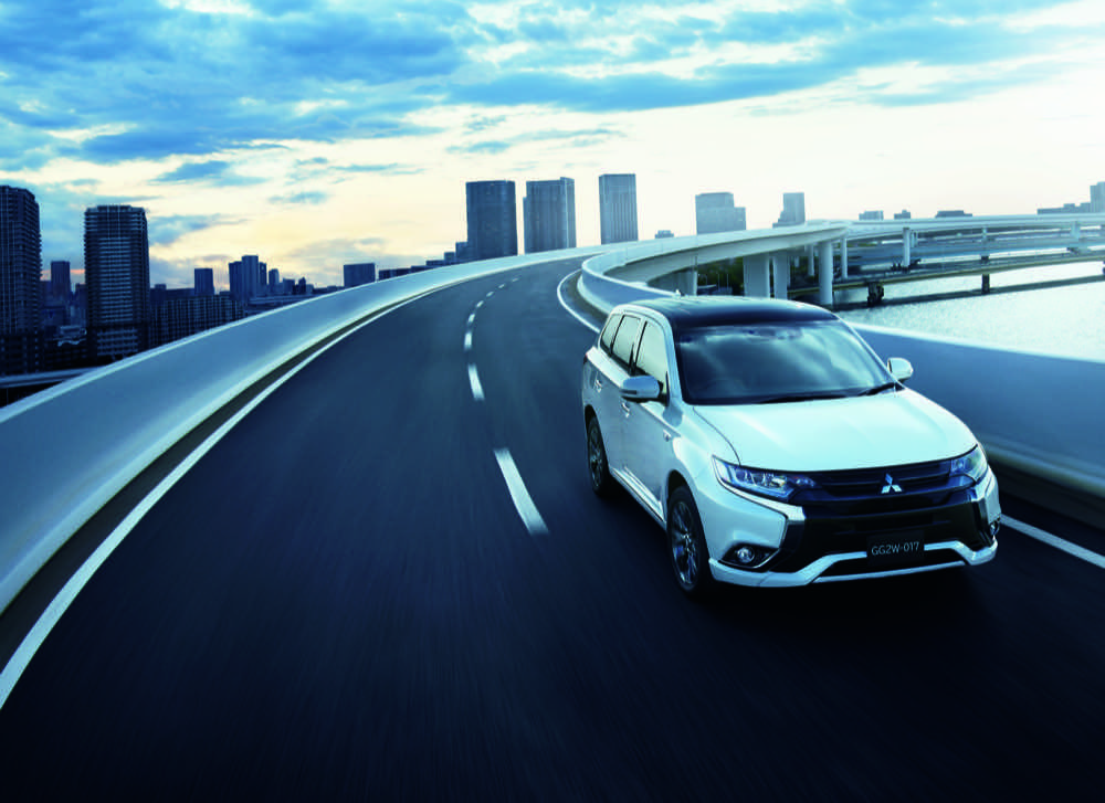 https://www.hyogo-mitsubishi.com/files/1702-PHEV-1.jpg