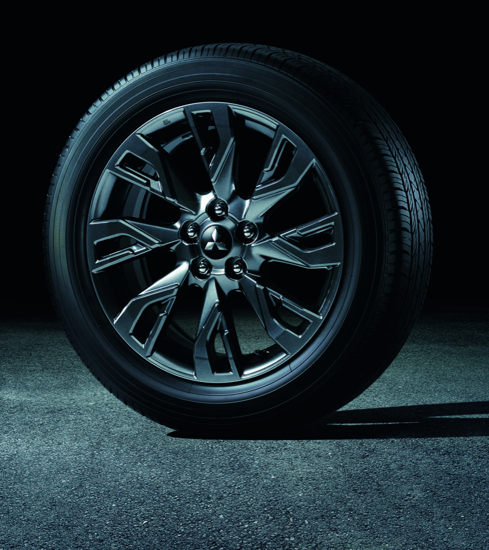 https://www.hyogo-mitsubishi.com/files/1702_PH_34_SE_wheel.jpg