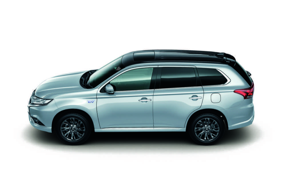 https://www.hyogo-mitsubishi.com/files/1702_PH_38_Silver-Black.jpg