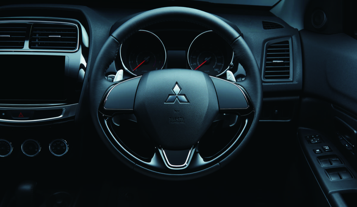 https://www.hyogo-mitsubishi.com/files/1702_RV_19_Steering.jpg