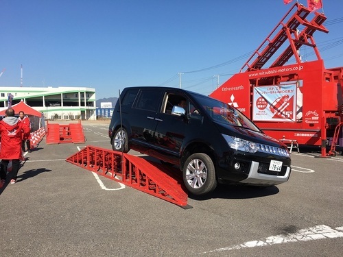 https://www.hyogo-mitsubishi.com/shop/amagasaki/assets_c/2016/02/%EF%BC%94%EF%BC%95%EF%BC%94%EF%BC%95-thumb-500xauto-17003.jpg