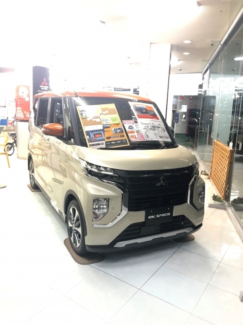 くろすすぺーす展示車.jpg