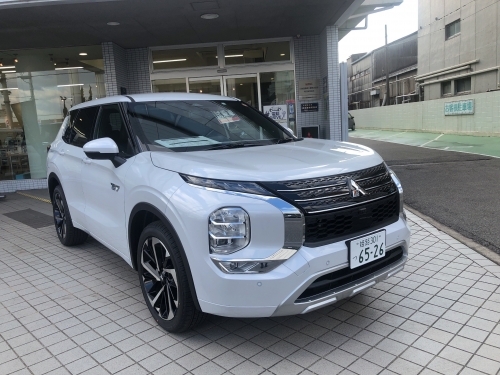 新型アウトランダーPHEV　試乗車　外観.JPG