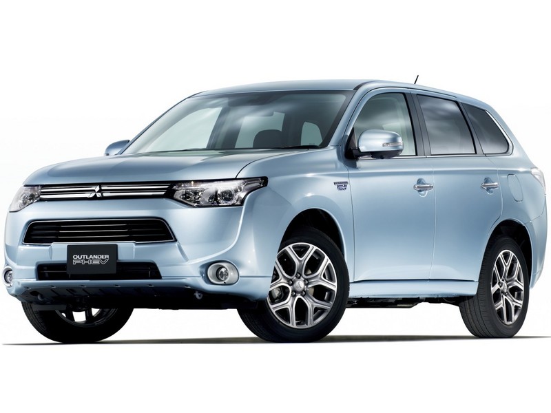 OUTLANDER PHEV.jpg