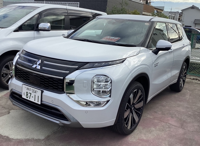 参加予定のアウトランダーＰＨＥＶjpg